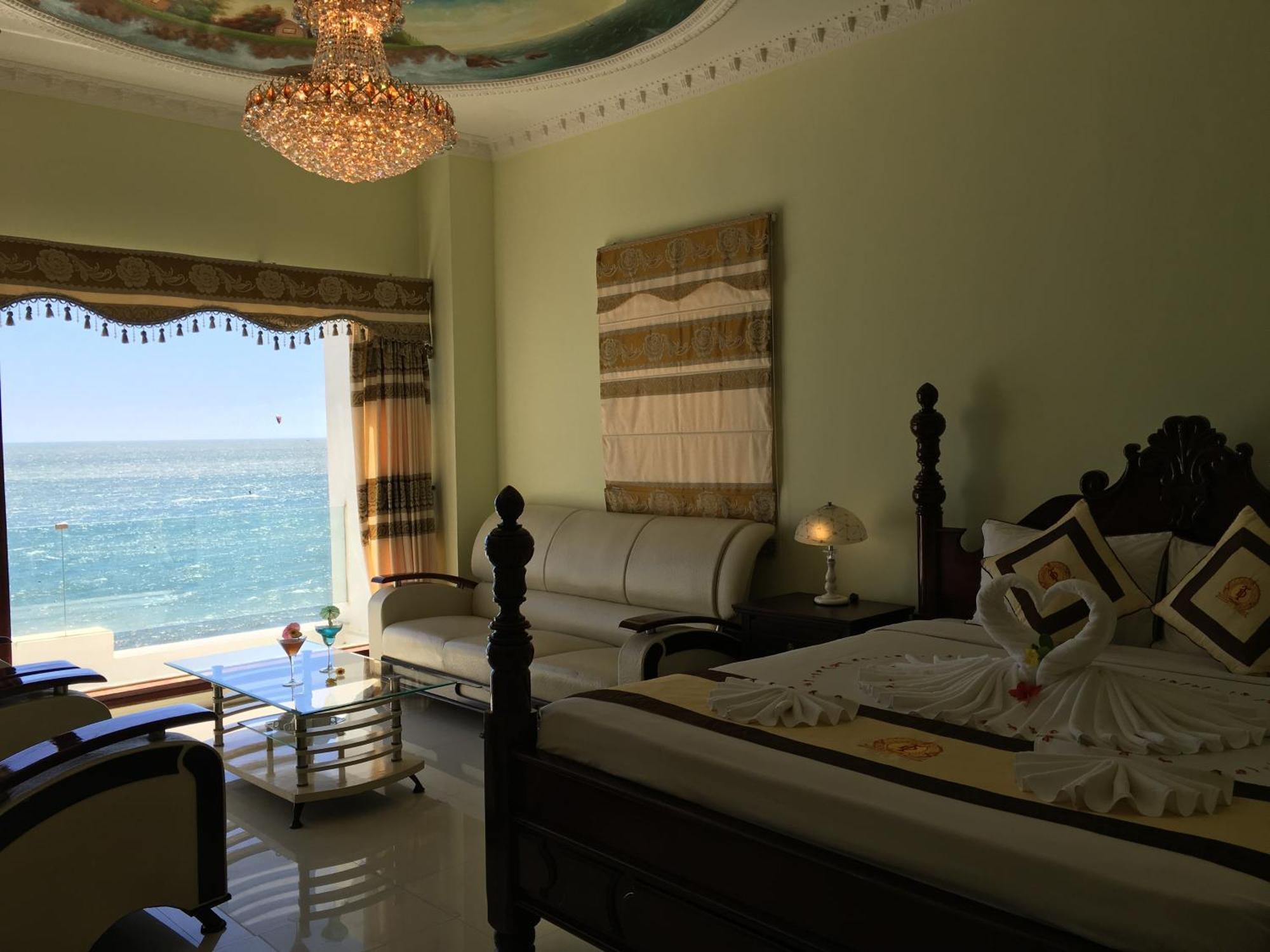 Ocean Front Hotel Phan Thiet Exterior photo