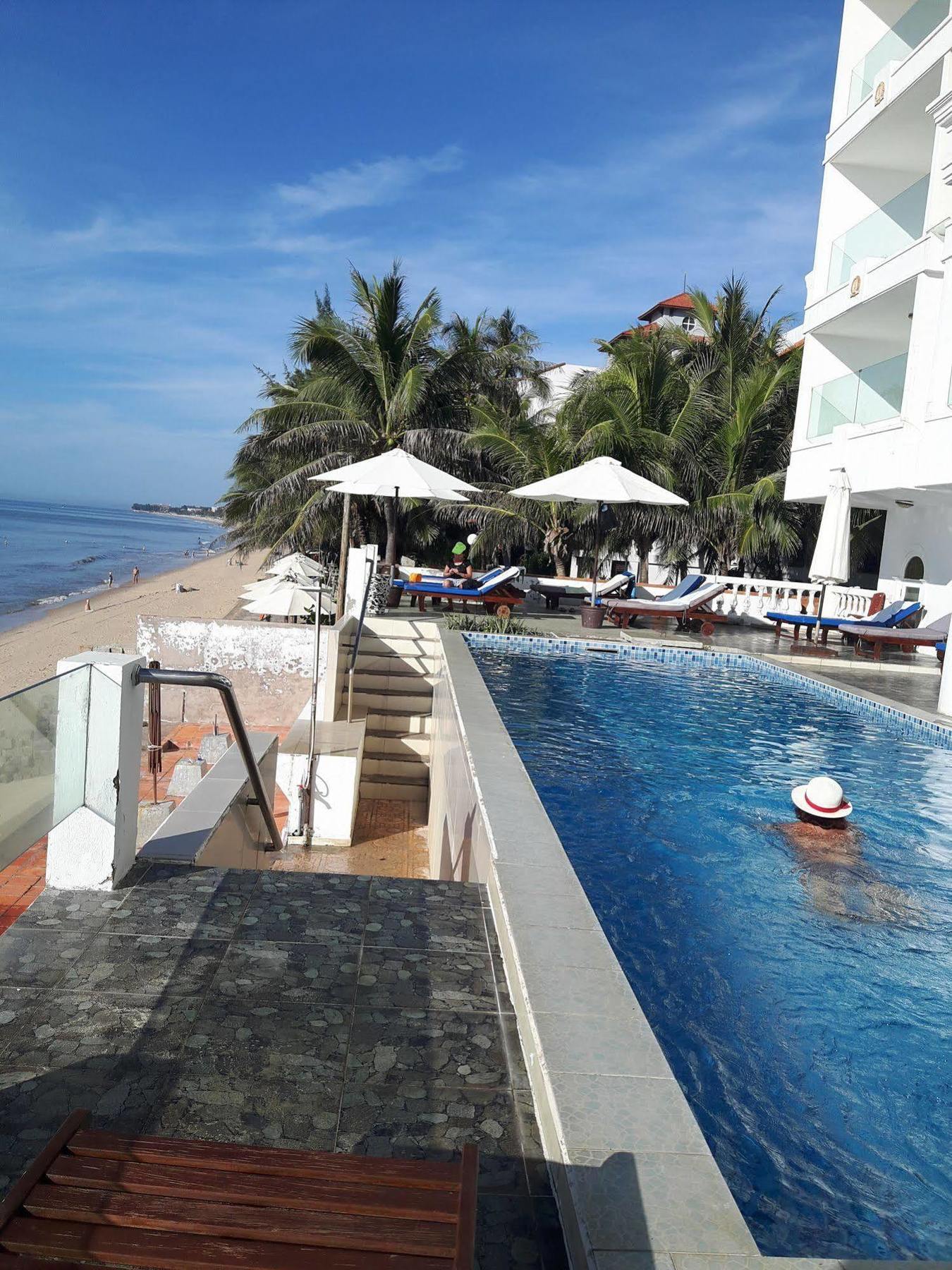 Ocean Front Hotel Phan Thiet Exterior photo